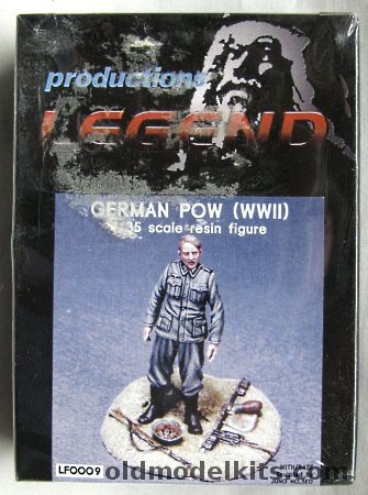 Legend 1/35 German Soldier POW WWII, LF0009 plastic model kit